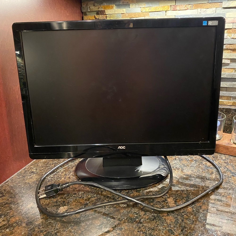 AOC Computer Monitor